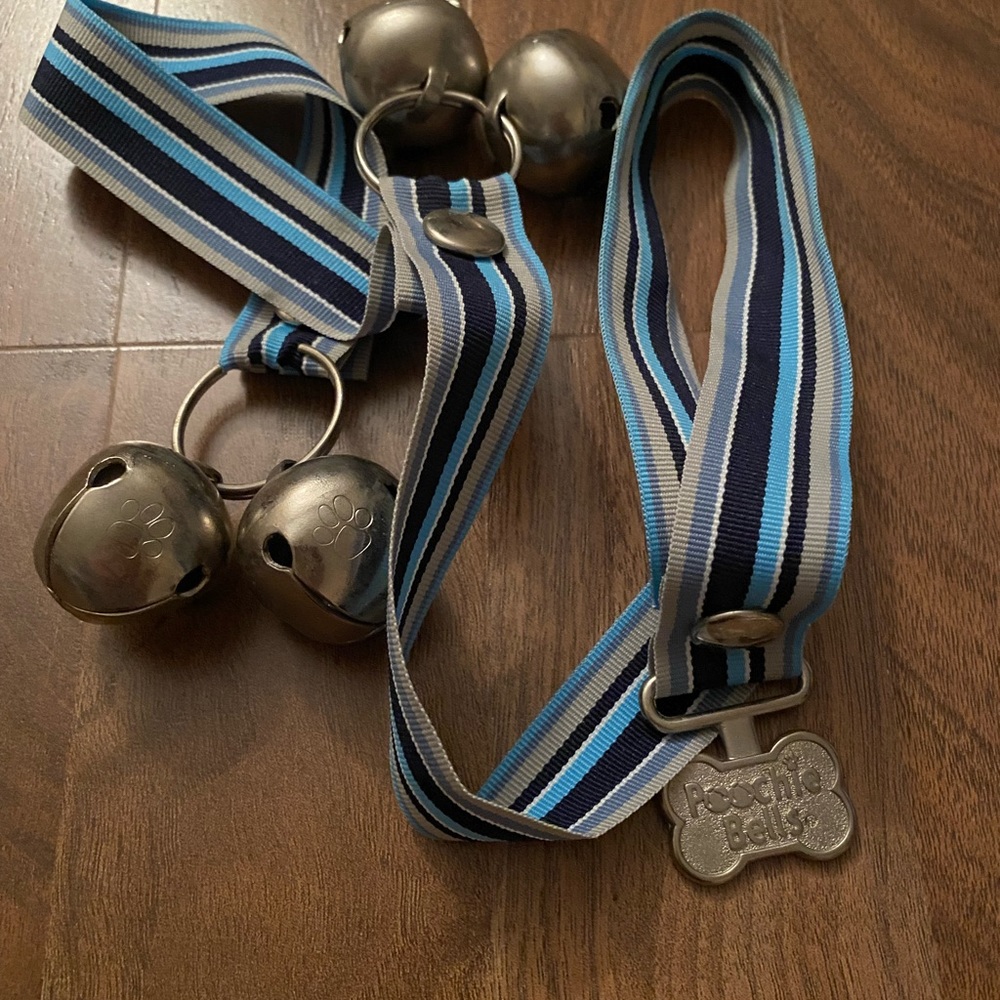 Poochiebells door hanger